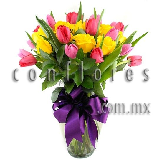 Arreglo con Flores Rosas Amarillas Buenos Dias - Florería conflores