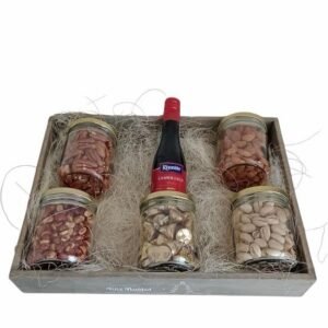 Arreglo con Vino y Botanas Hermoso Sabor