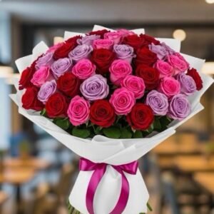 Ramo de Rosas Rojas Moradas y Fucsias